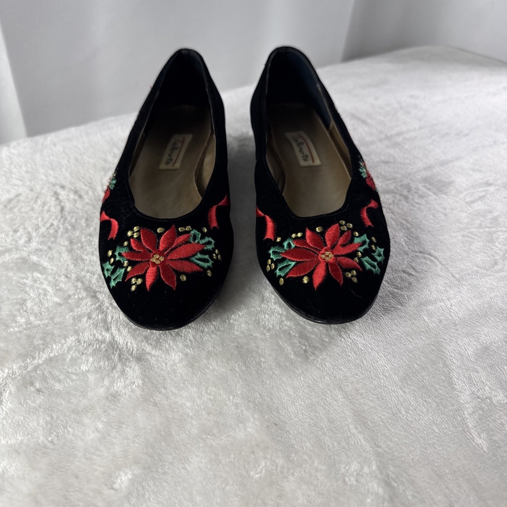 Vintage Talbots Black Velvet Balket Slippers W/ Red , Green Poinsettia Embroider